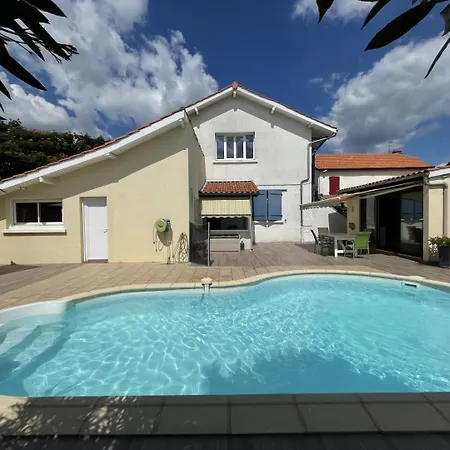 Le Pradeau Ξενοδοχείο